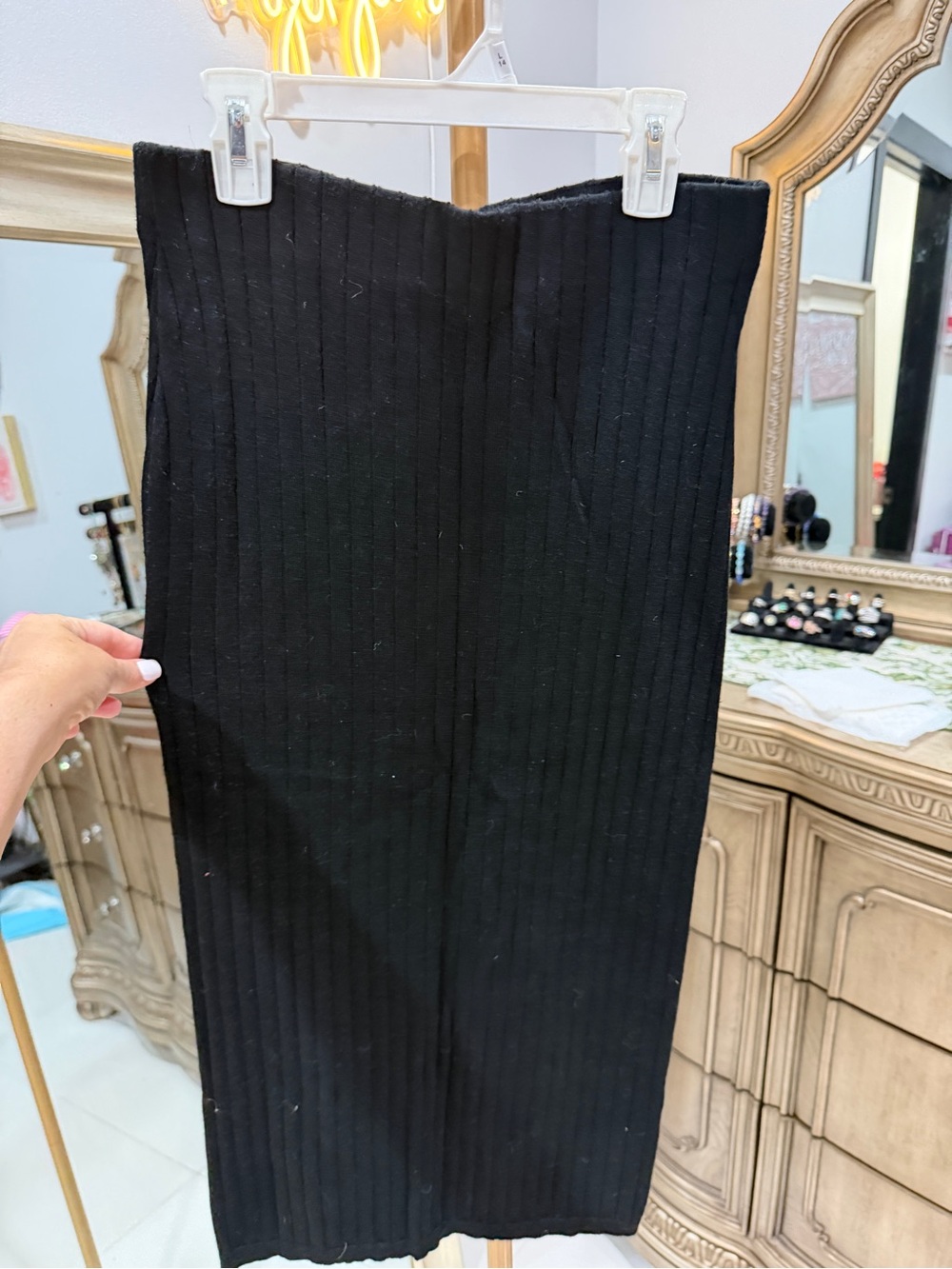 Tahari Black Ribbed A-Line Skirt